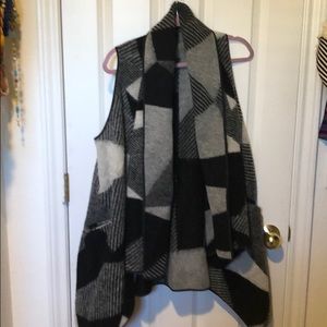 Long wool sweater vest